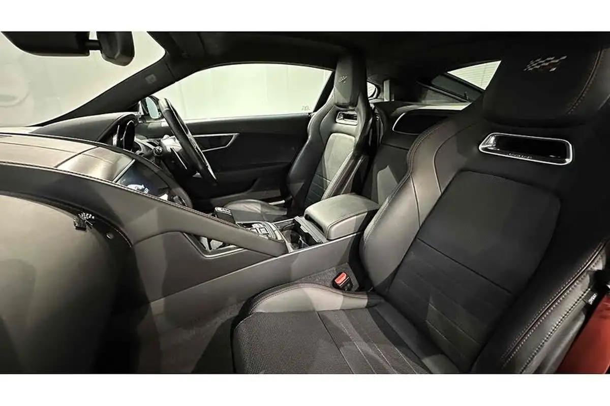 2019-jaguar-f-type-20-i4-chequered-flag-coupe-big-28