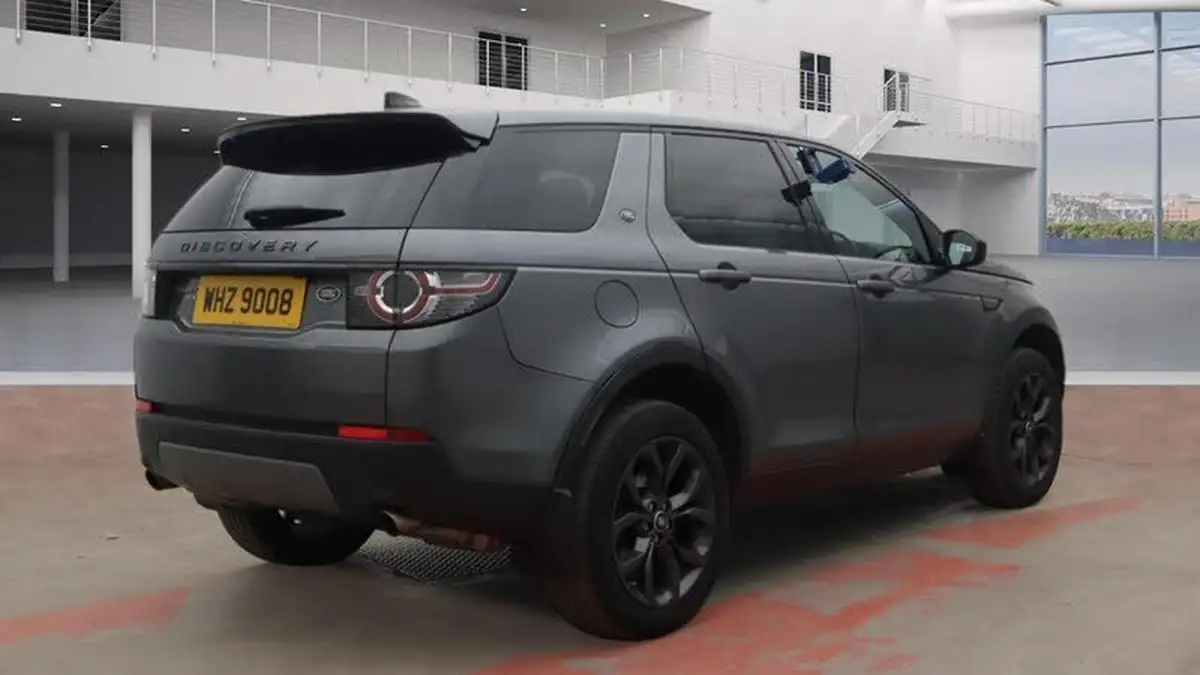 2019-land-rover-discovery-sport-20td4-landmark-big-3