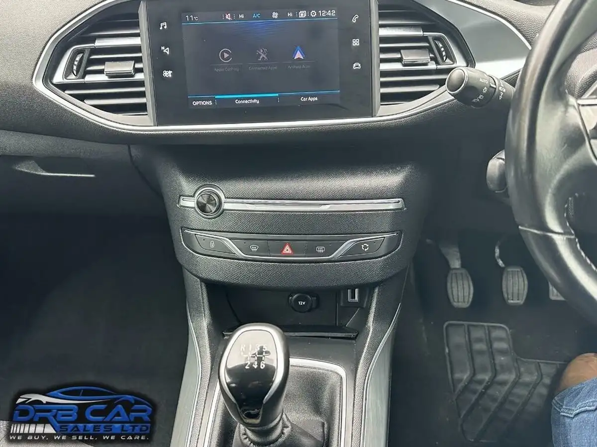 2021-peugeot-308-15-bluehdi-allure-big-23