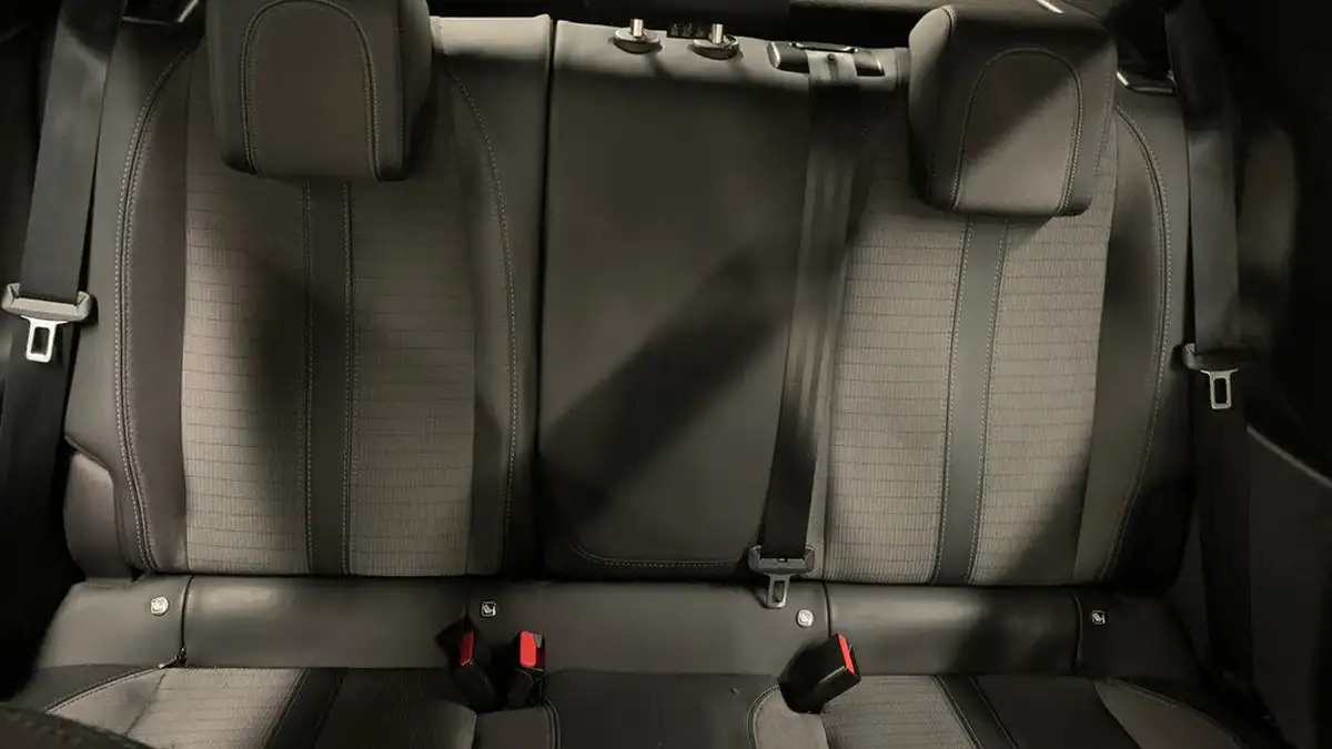 2022-peugeot-208-12-puretech-allure-100bhp-big-24
