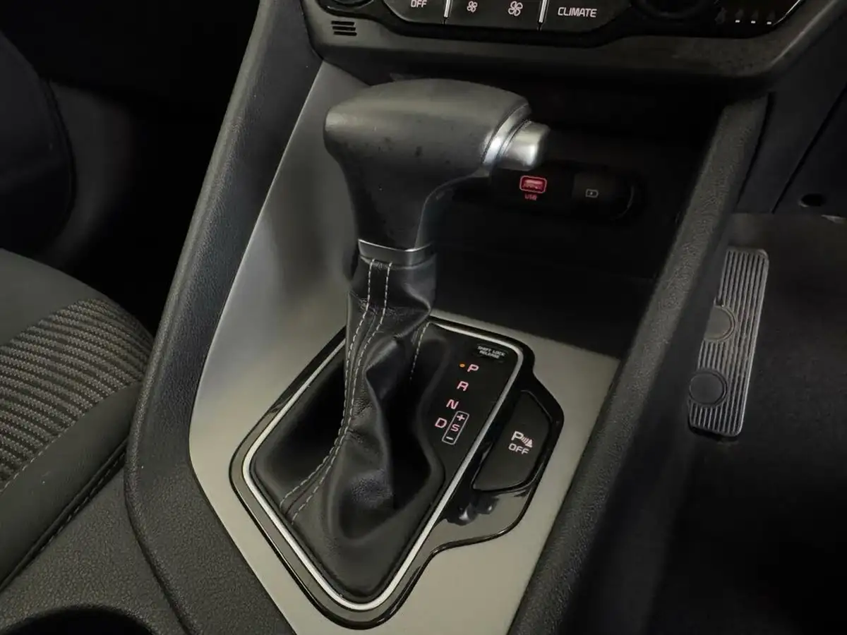 2022-kia-niro-16-gdi-2-139bhp-156kwh-big-29