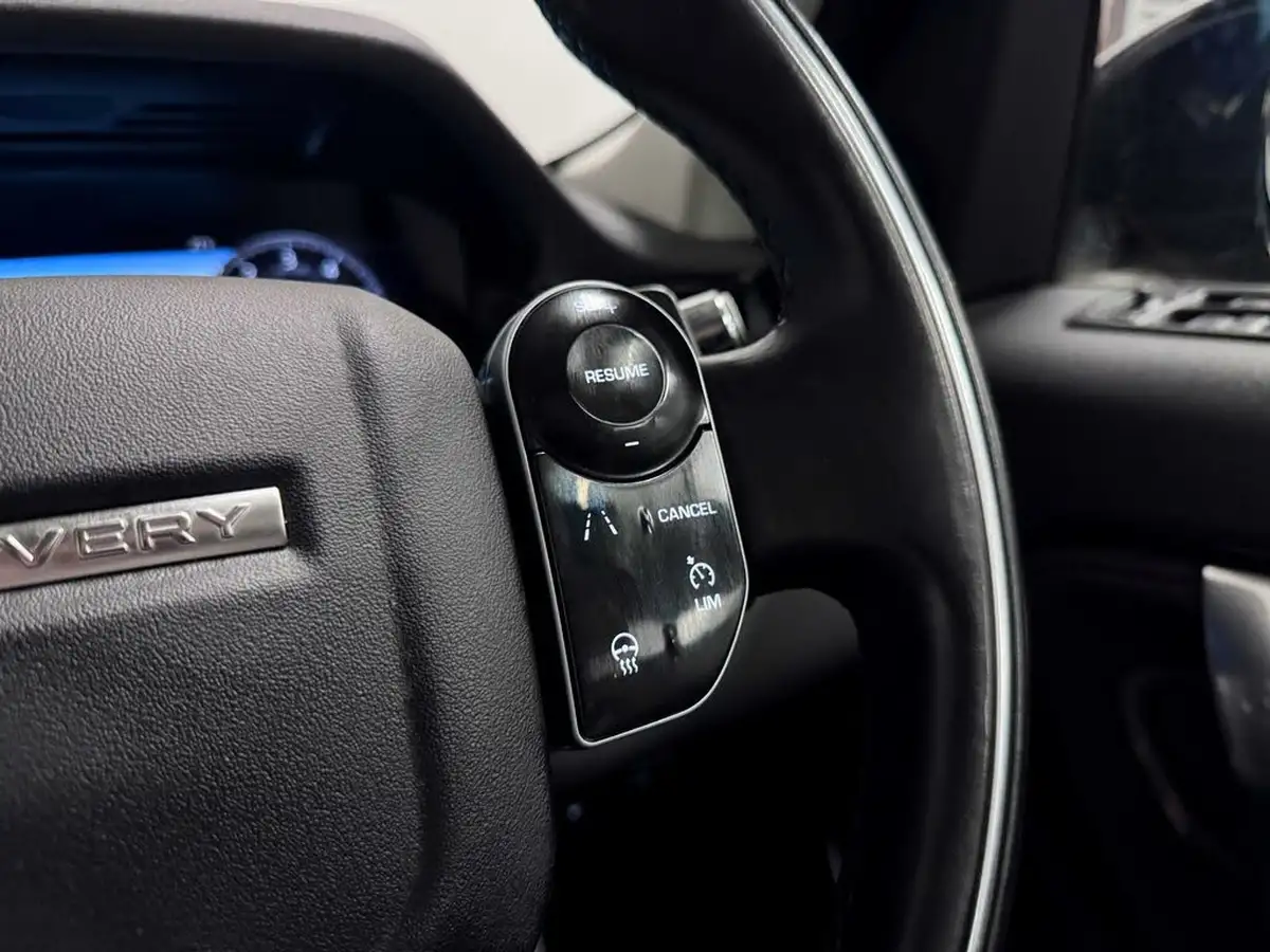 2021-land-rover-discovery-sport-15-p300e-r-dynamic-se-big-27