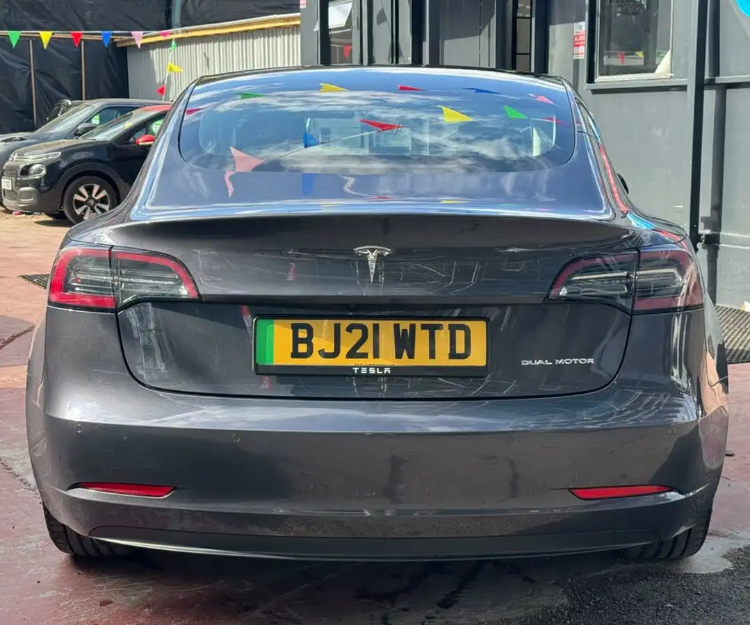 2021-tesla-model-3-e-long-range-4x4-big-8
