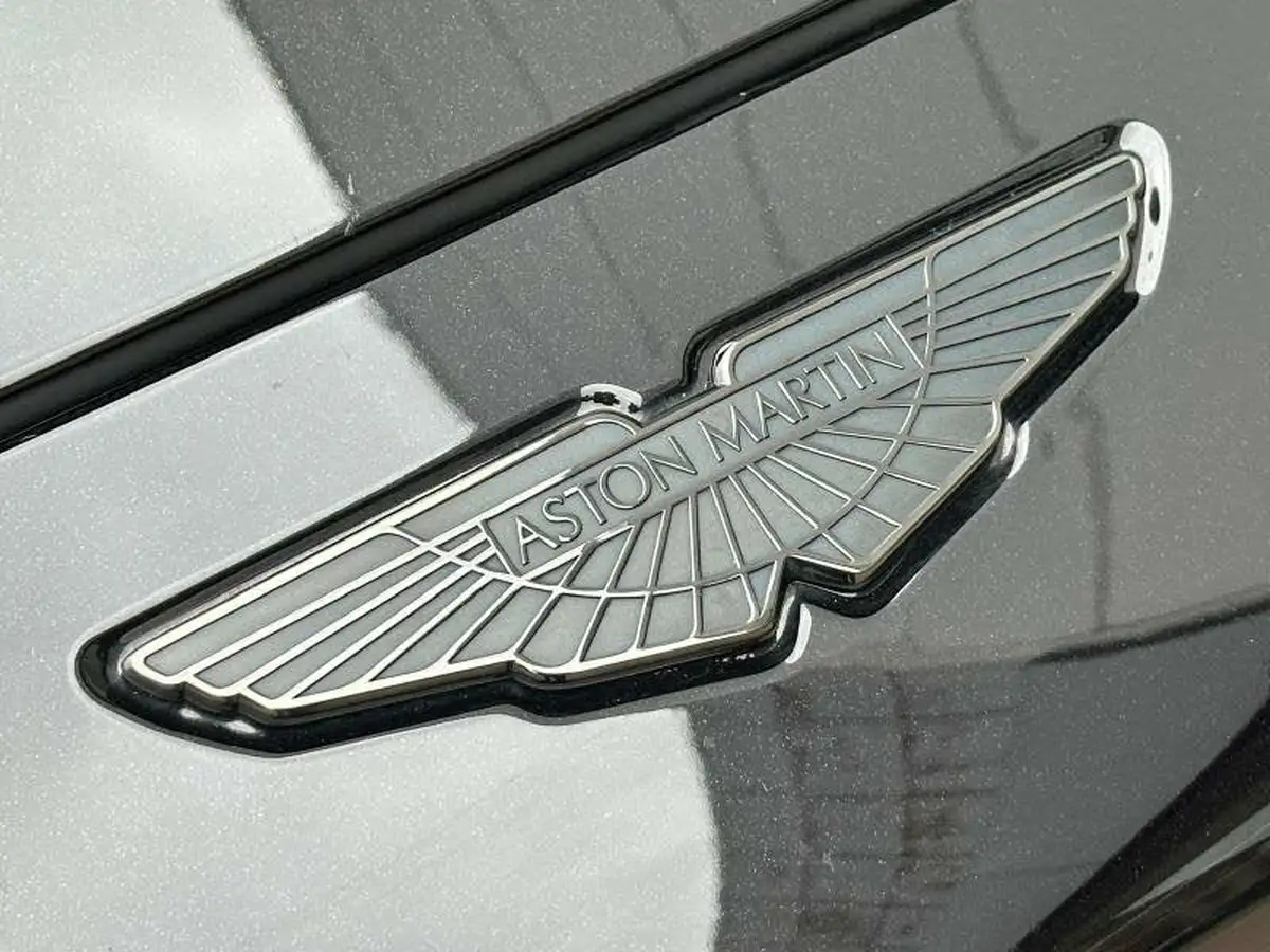2023-aston-martin-dbx-40-v8-big-34