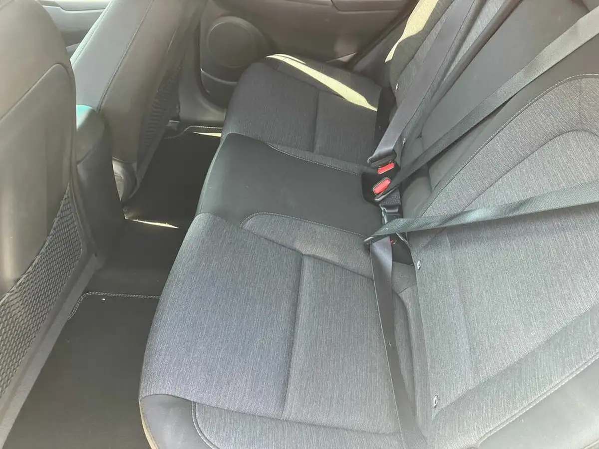 2020-hyundai-kona-e-premium-204ps-big-18