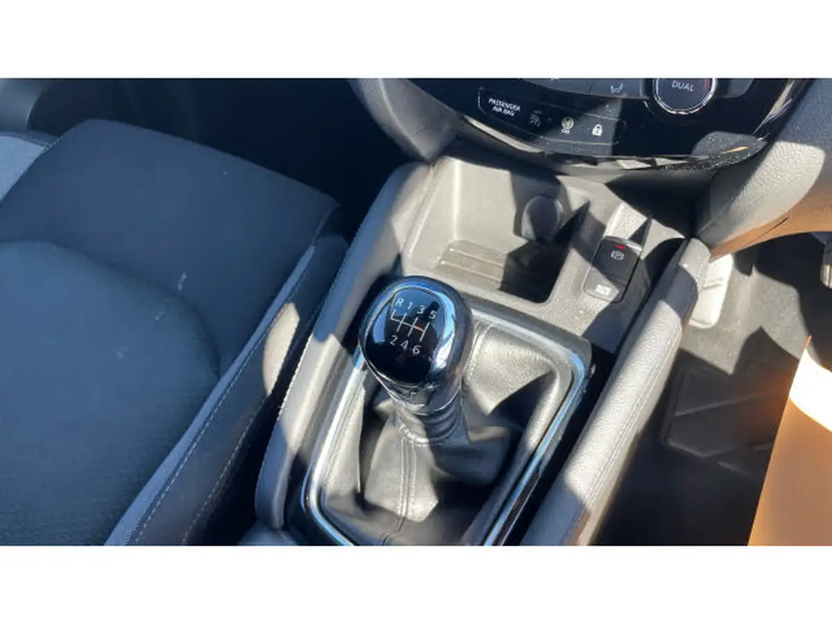 2019-nissan-qashqai-13-dig-t-n-connecta-140ps-big-12