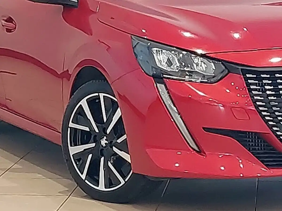 2020-peugeot-208-12-puretech-allure-100bhp-big-8