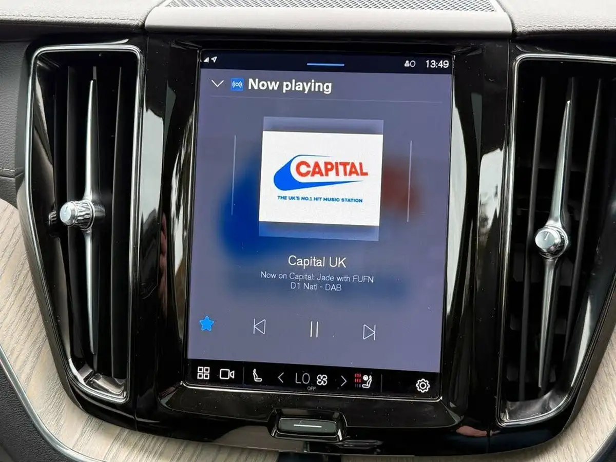 2021-volvo-xc60-20td-b4-inscription-pro-awd-big-24