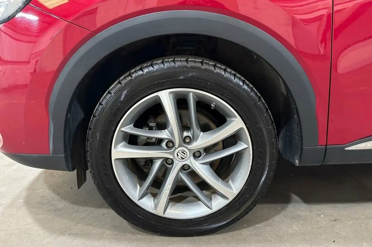 2021-mg-hs-15t-gdi-excite-162ps-big-10