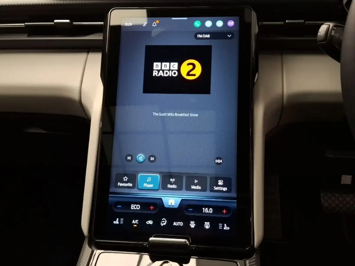 2024-ford-explorer-e-premium-286ps-77kwh-big-9