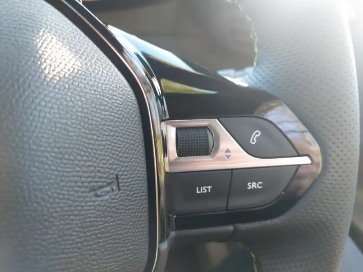 2024-peugeot-208-e-gt-136ps-50kwh-big-13