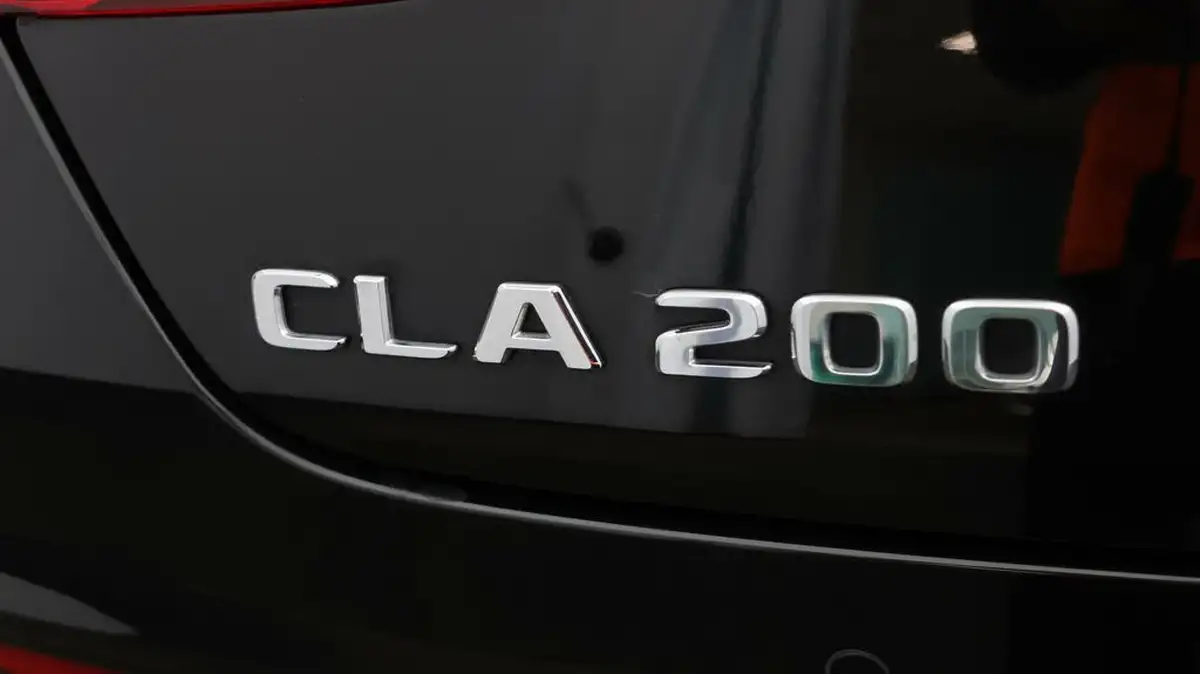 2022-mercedes-benz-cla-13-cla-200-amg-line-premium-shooting-brake-5d-big-20