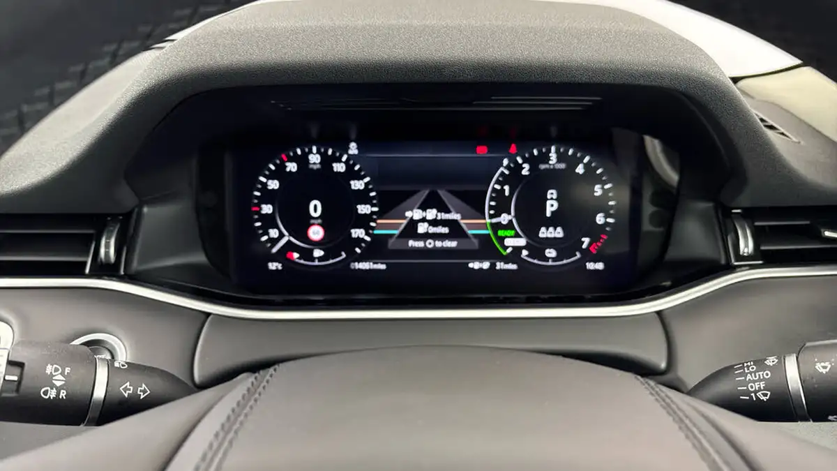 2021-land-rover-range-rover-evoque-15-p300e-r-dynamic-hse-big-12
