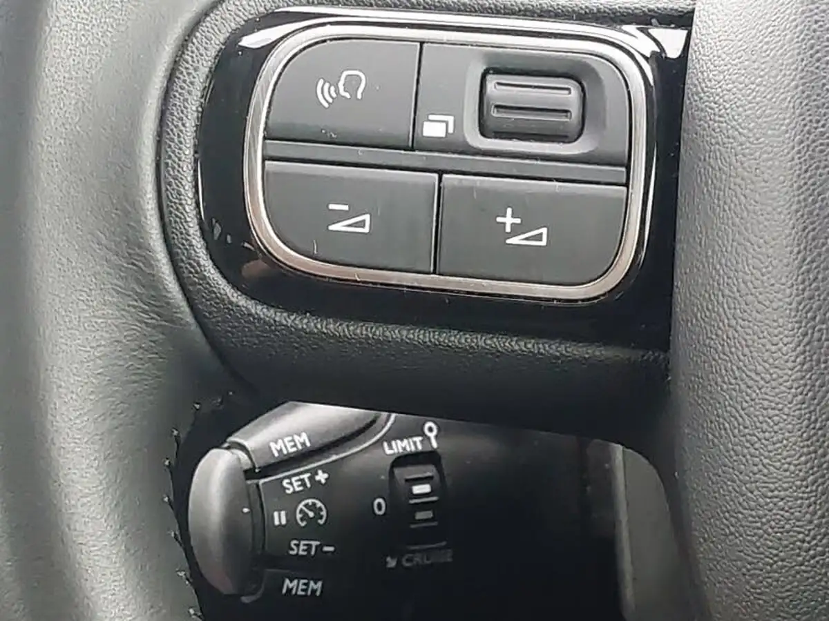 2022-citroen-c5-aircross-15bluehdi-shine-ss-big-13