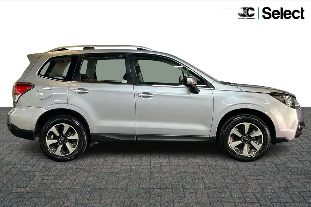 2018-subaru-forester-20-xe-premium-4x4-lineartronic-big-11