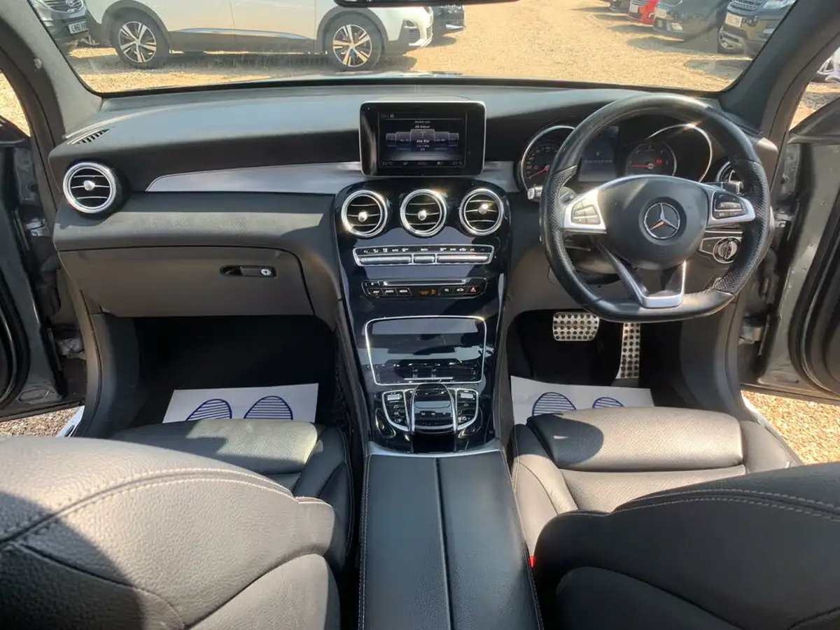 2017-mercedes-benz-glc-class-21d-glc250d-amg-line-premiumss-coupe-4d-big-33