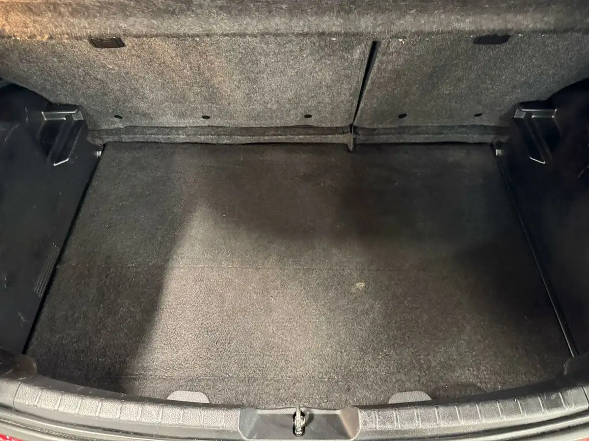 2015-toyota-yaris-15-vvt-i-icon-hybrid-big-12