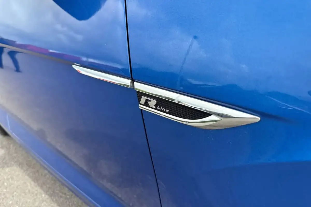 2021-volkswagen-t-roc-15-tsi-r-line-hatchback-5d-dsg-big-28