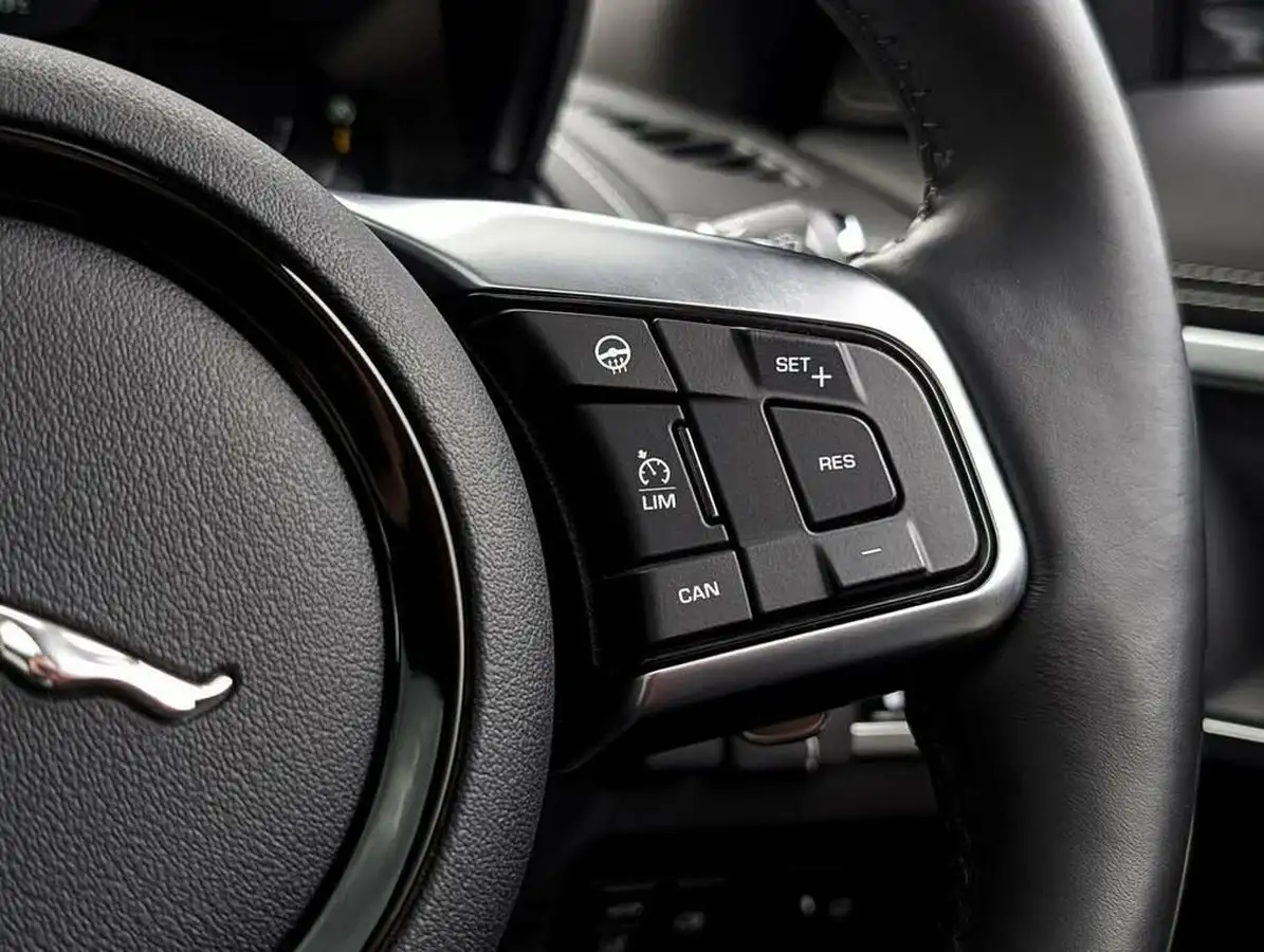 2022-jaguar-f-type-50-v8-p450-r-dynamic-awd-coupe-big-27