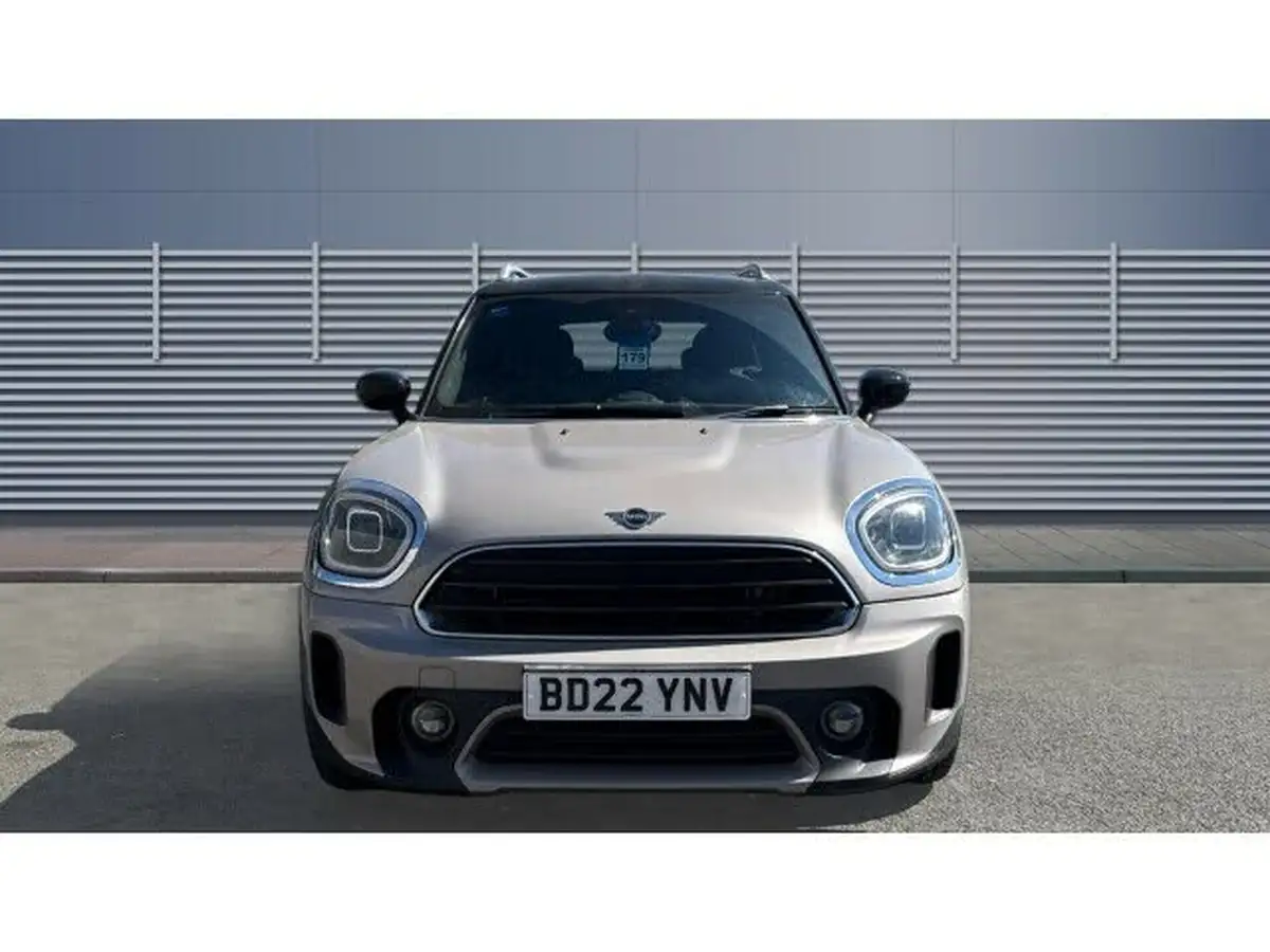2022-mini-countryman-15-cooper-exclusive-premium-auto-big-2