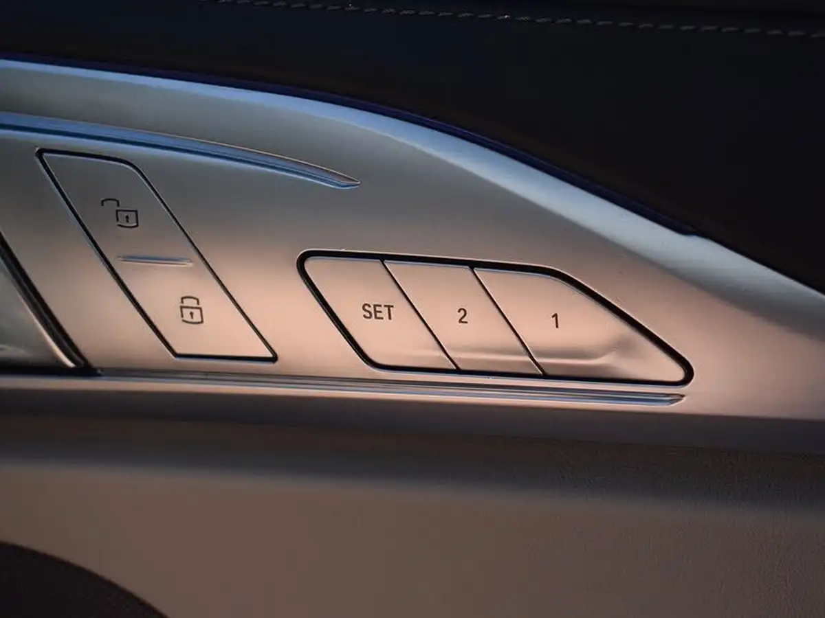 2021-bmw-8-series-30-840i-m-sport-gran-coupe-4d-big-26