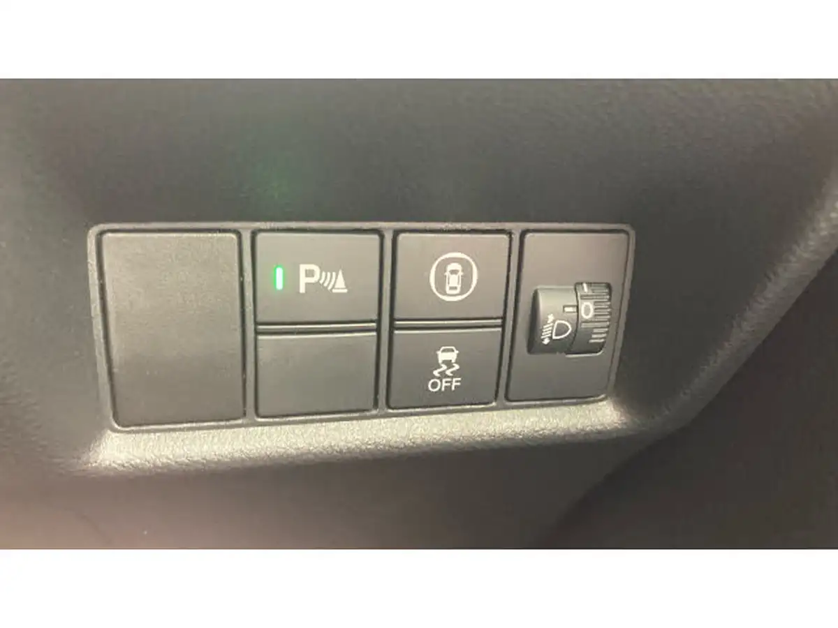 2020-honda-jazz-15-i-mmd-ex-big-15