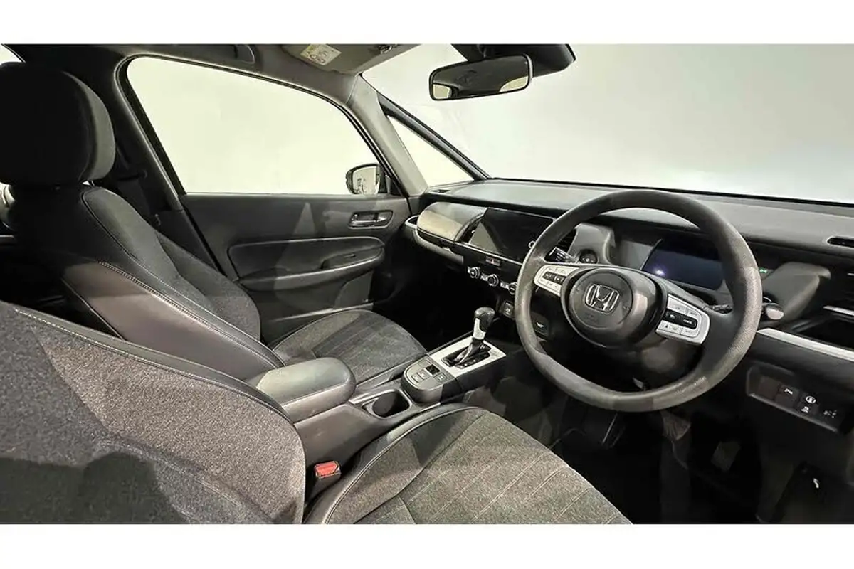 2021-honda-jazz-15-i-mmd-sr-109ps-big-22