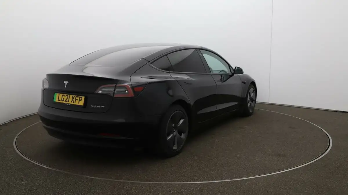 2021-tesla-model-3-e-long-range-4x4-big-47
