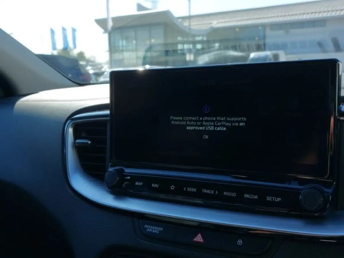 2022-kia-xceed-15-t-gdi-4-big-18