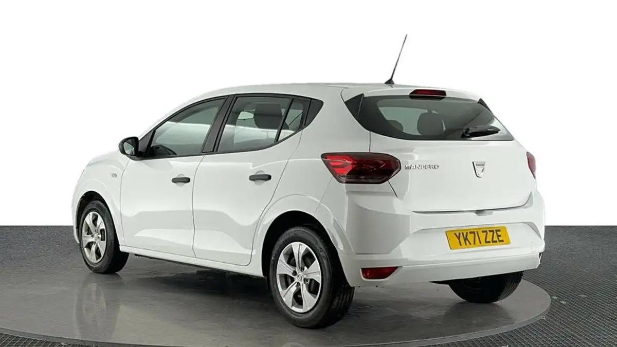 2021-dacia-sandero-10-tce-essential-90bhp-big-5