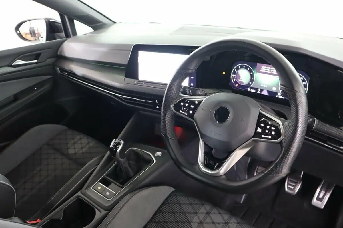 2022-volkswagen-golf-15-tsi-r-line-130ps-hatchback-big-8