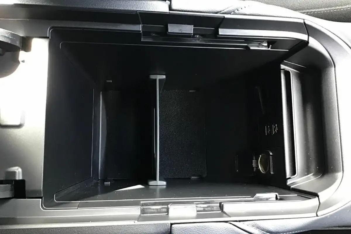 2022-mazda-cx-30-20-e-skyactiv-g-se-l-big-23