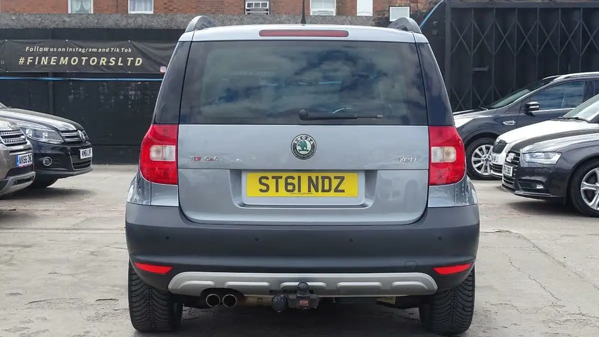 2011-skoda-yeti-20td-elegance-172ps-4x4-big-9