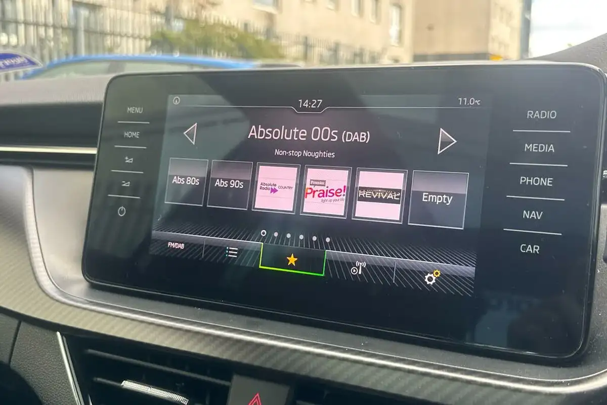 2023-skoda-kamiq-15-tsi-monte-carlo-dsg-big-13