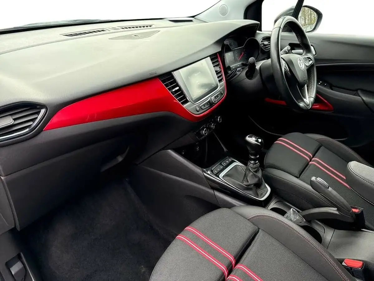 2021-vauxhall-crossland-12-sri-nav-130ps-big-6