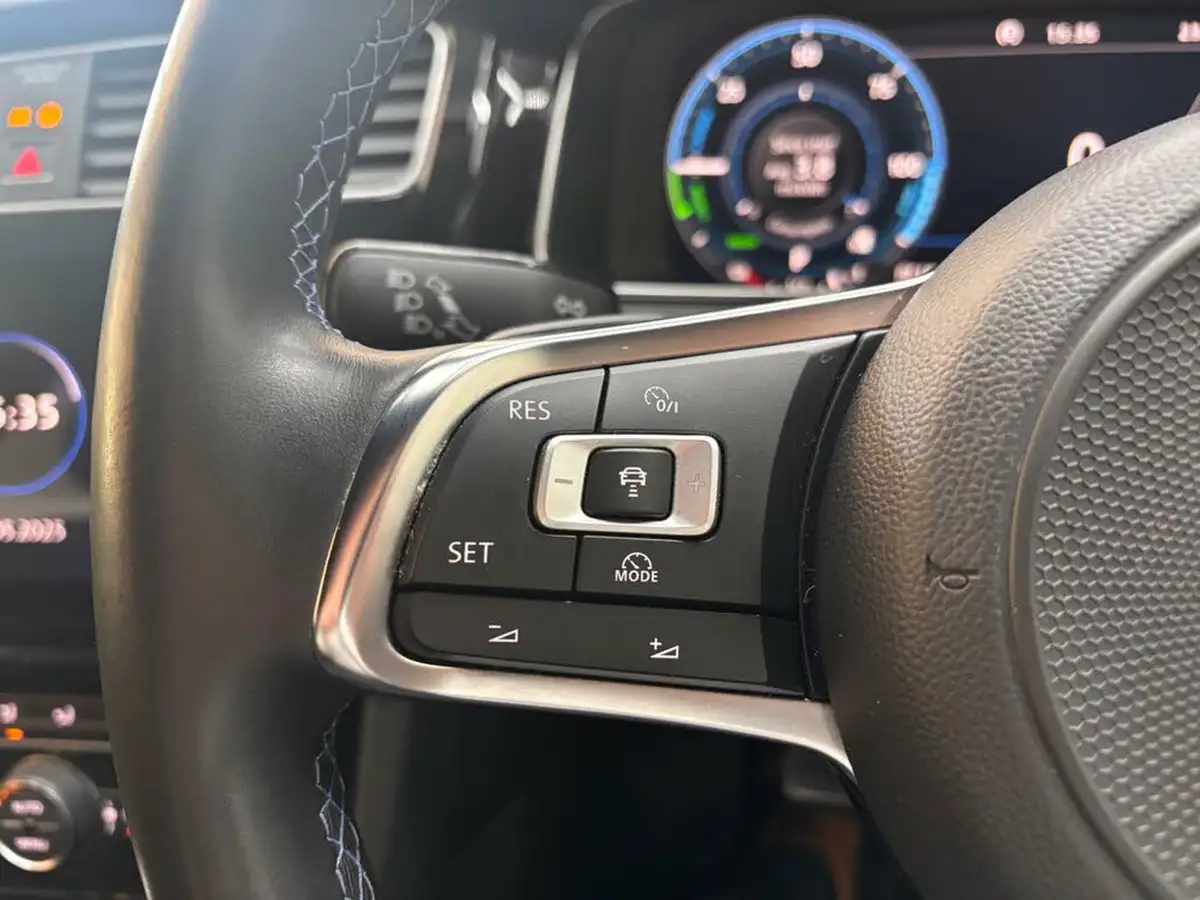2017-volkswagen-golf-14-tsi-gte-ss-big-44