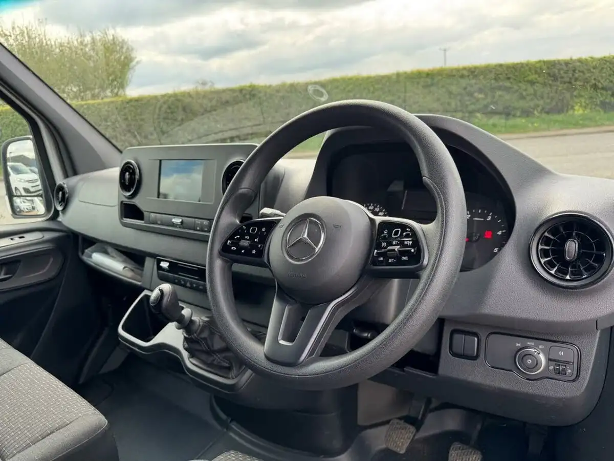 2022-mercedes-benz-sprinter-20cdi-315-l3h2-progressive-150pseu6d-panel-eco-gear-360-big-10