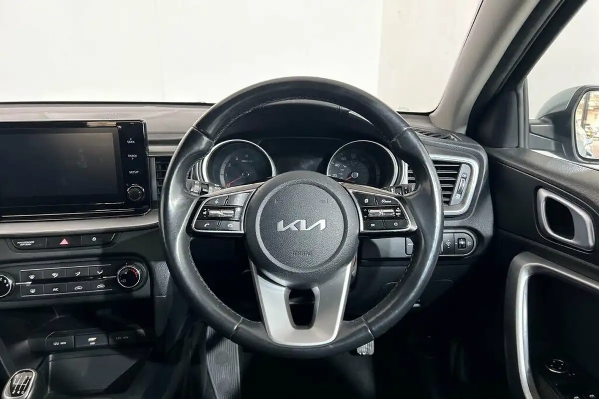 2021-kia-xceed-10-t-gdi-2-big-11