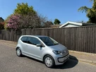 2012-volkswagen-up-10-move-up-60ps-bluemotion-tech-3d-small-3