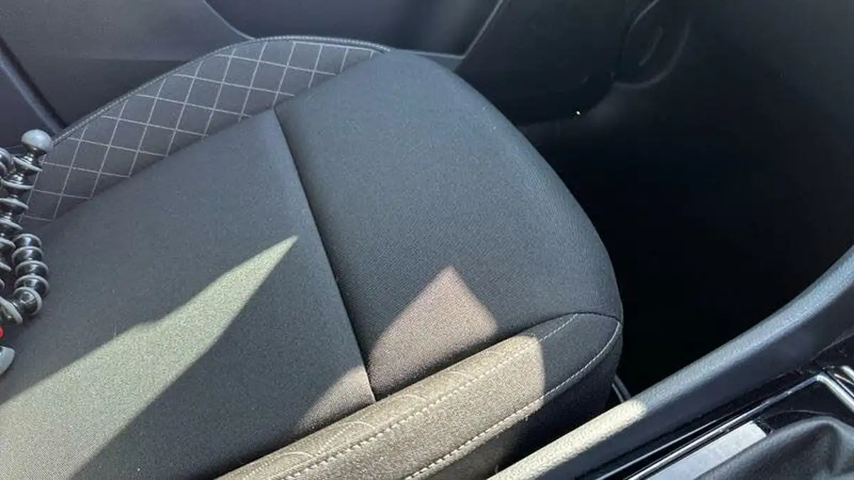 2020-skoda-karoq-15-tsi-se-dsg-big-13
