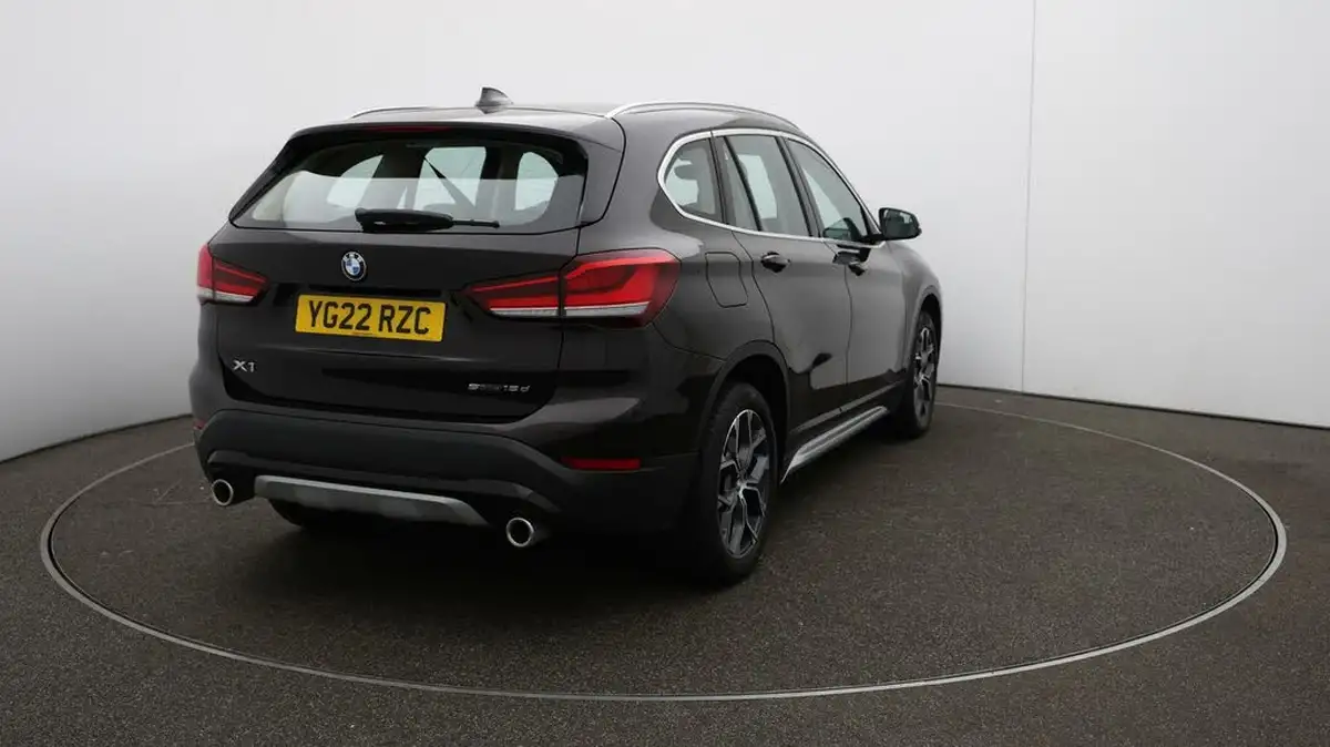 2022-bmw-x1-20td-sdrive18d-xline-sport-auto-big-48
