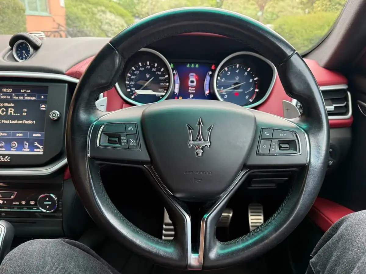 2015-maserati-ghibli-30-big-2
