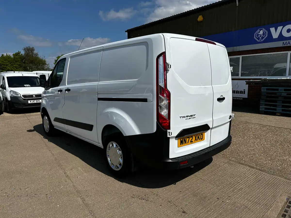 2022-ford-transit-custom-20tdci-300-l1h1-leader-105pseu6dt-panel-van-big-5