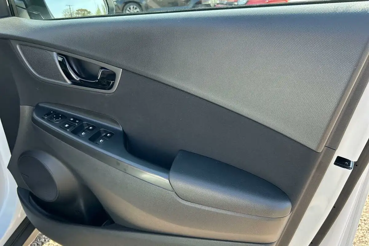 2020-hyundai-kona-16-gdi-premium-hybrid-smart-sense-big-27
