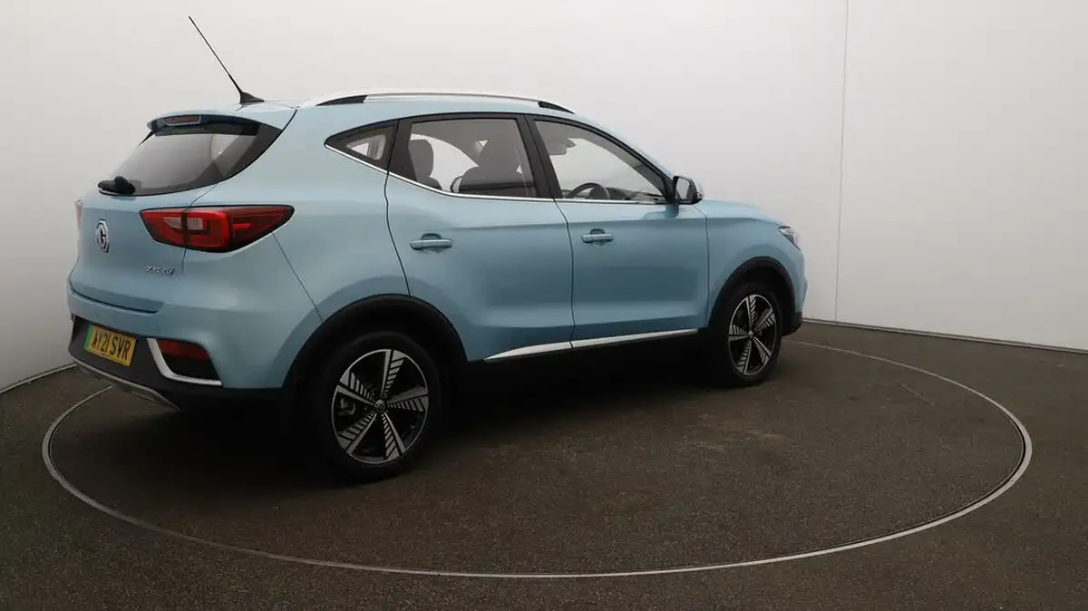 2021-mg-zs-suv-e-exclusive-ev-big-47