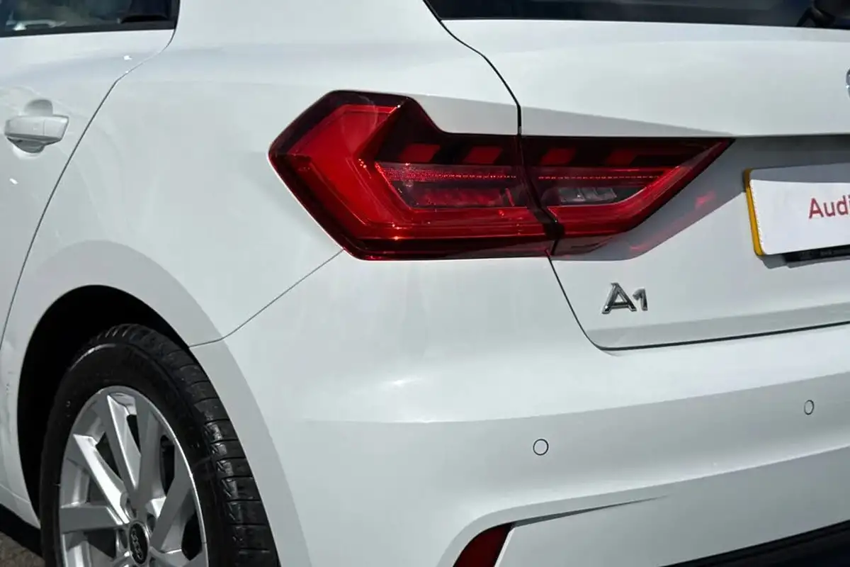 2022-audi-a1-10-25-tfsi-sport-big-7