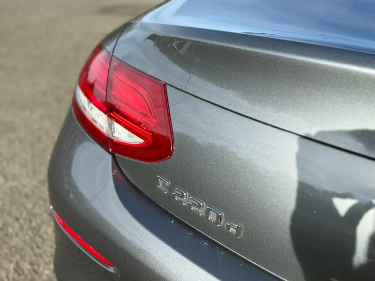 2017-mercedes-benz-c-class-21d-c220d-amg-line-premiumss-coupe-2d-9g-tronic-plus-big-13