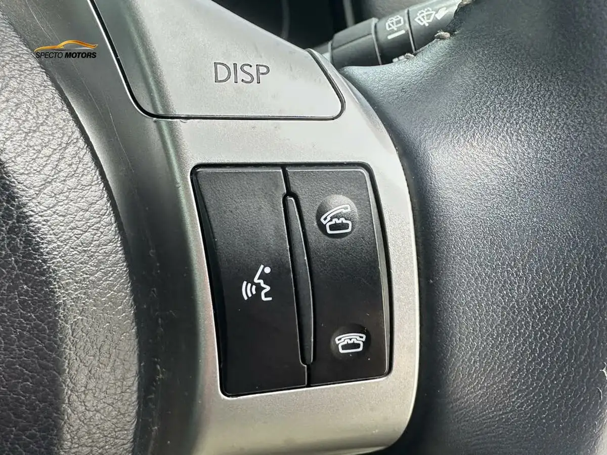 2013-lexus-ct-200h-18-advance-big-50