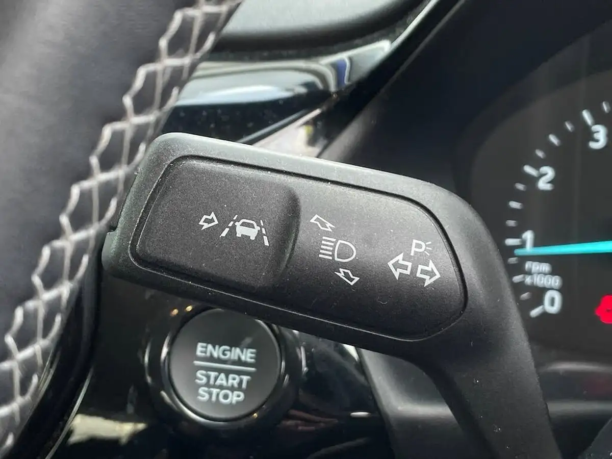2022-ford-fiesta-10t-titanium-125ps-hybrid-mhev-big-27