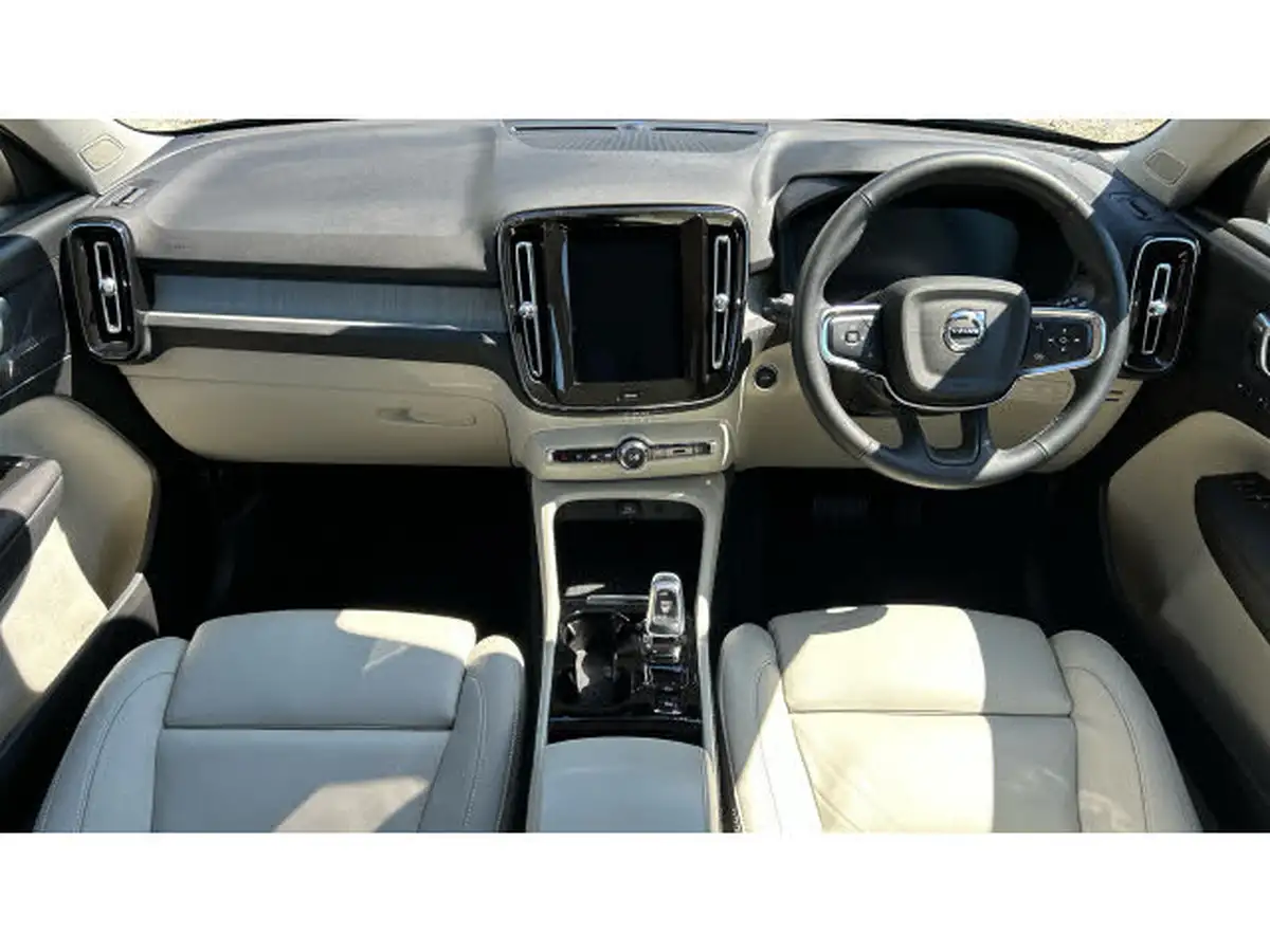 2022-volvo-xc40-15-t5-inscription-pro-big-19